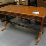 436 6446 COFFEE TABLE